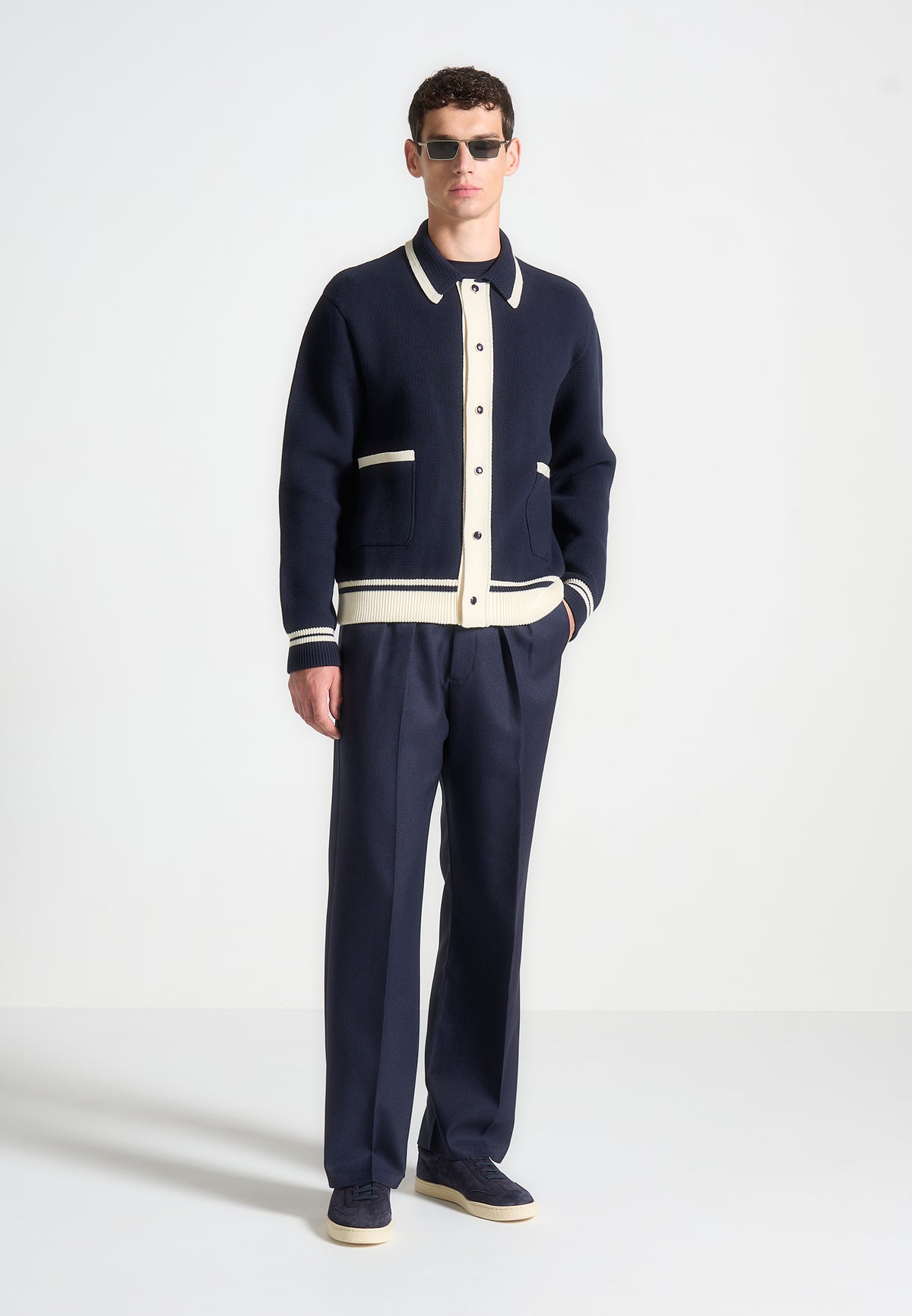 Pierre - Relaxed Fit Pleated Tailored Trousers - Navy