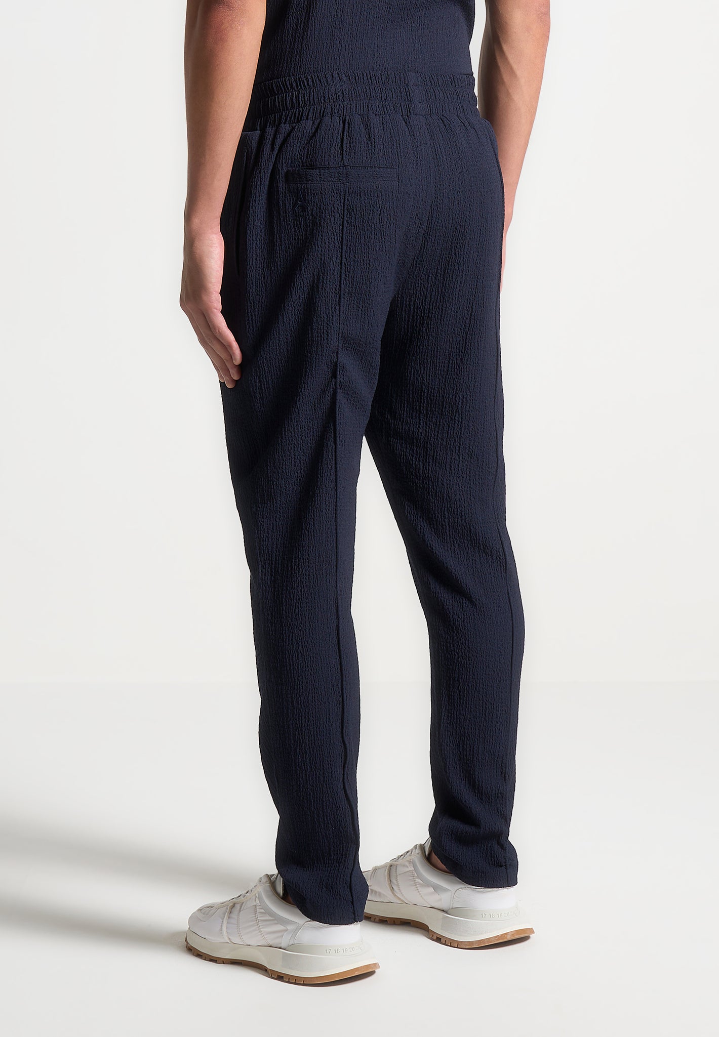 seersucker-tapered-trousers-navy