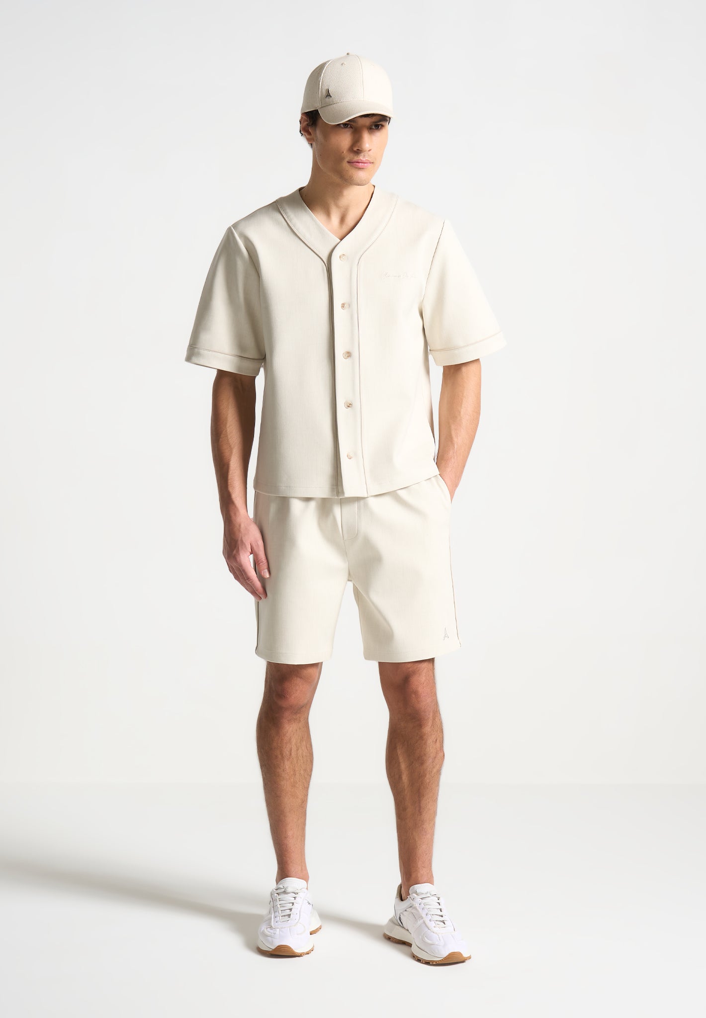 signature-baseball-shorts-beige