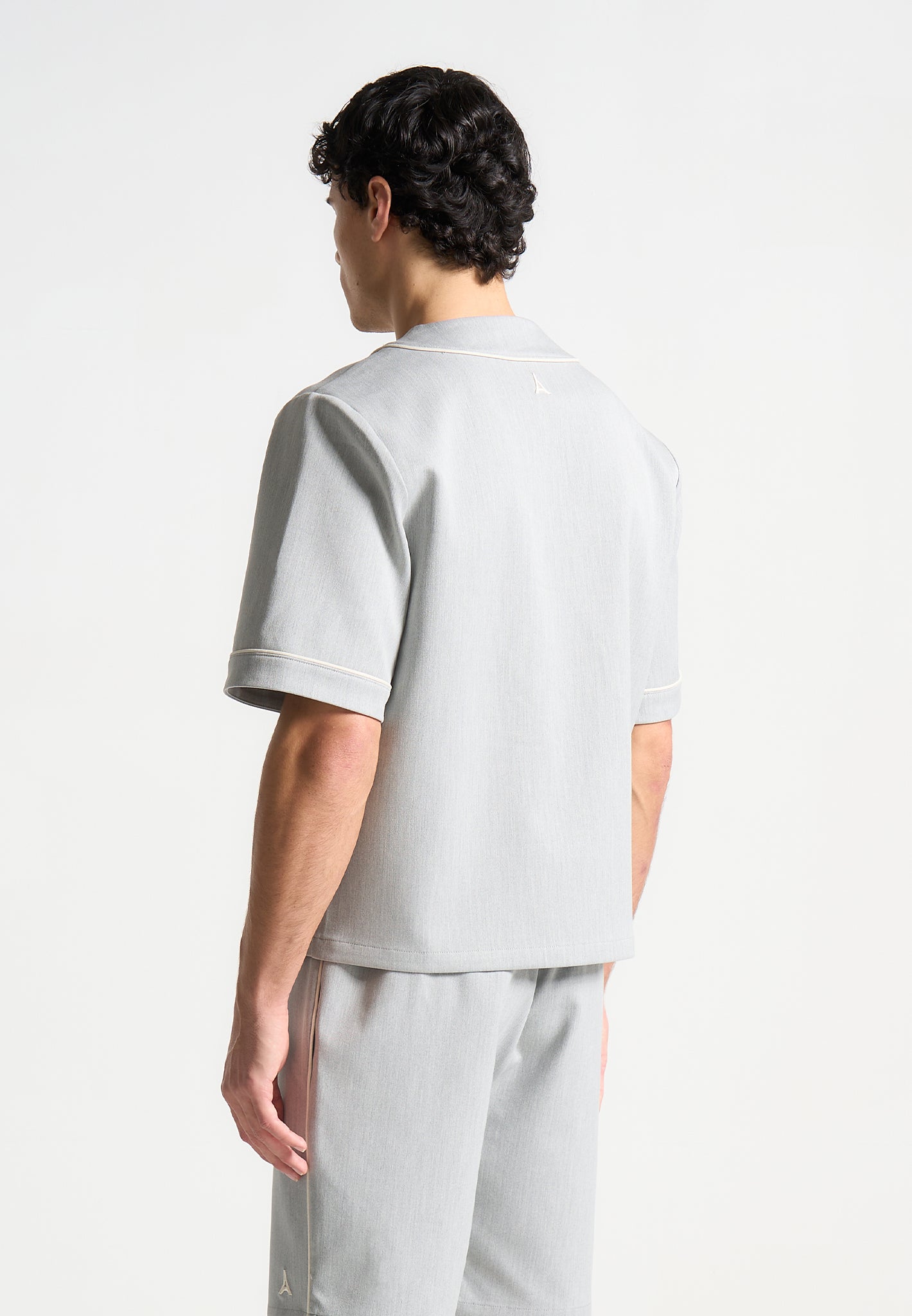 signature-boxy-baseball-shirt-grey