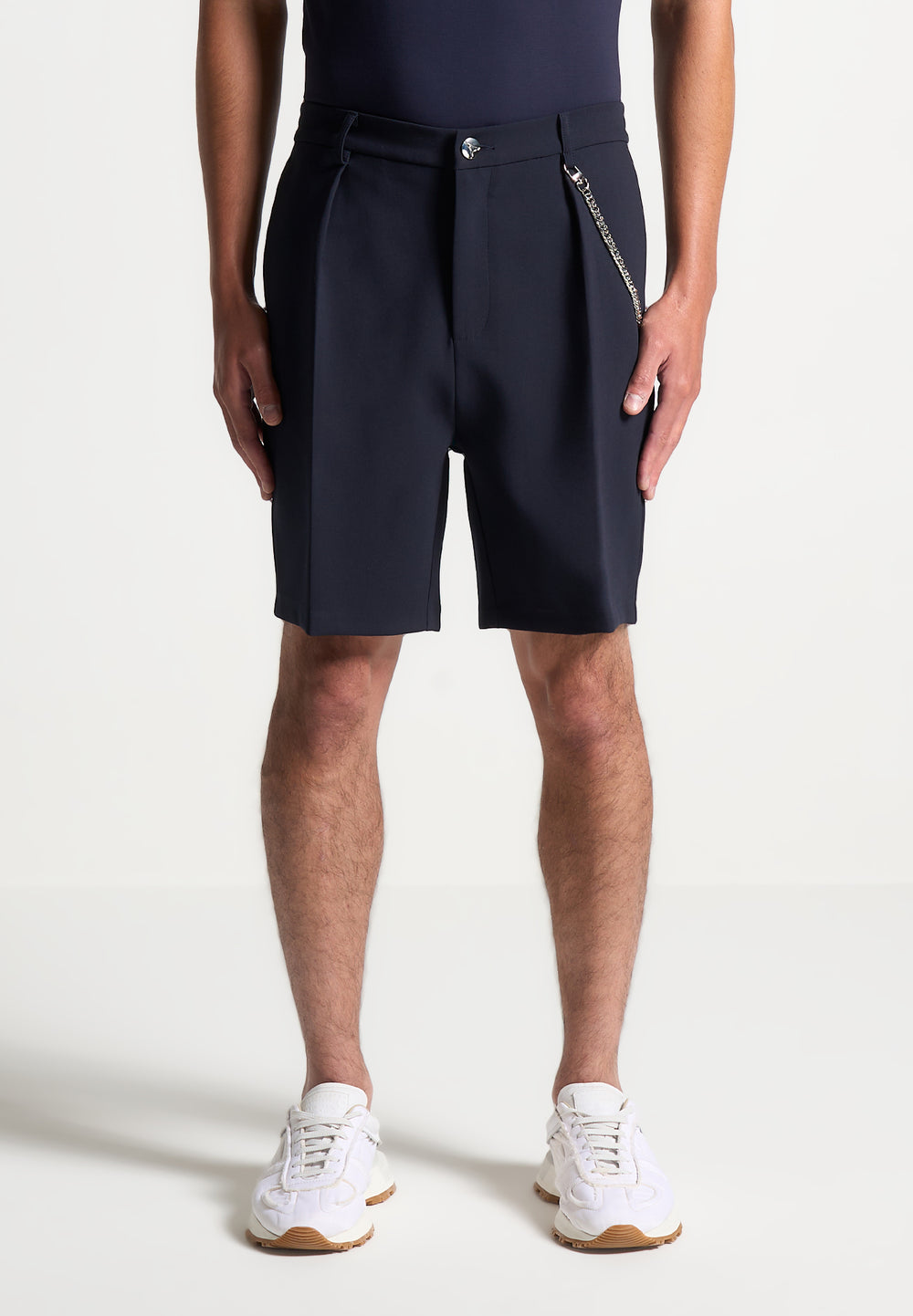 tailored-shorts-with-chain-navy