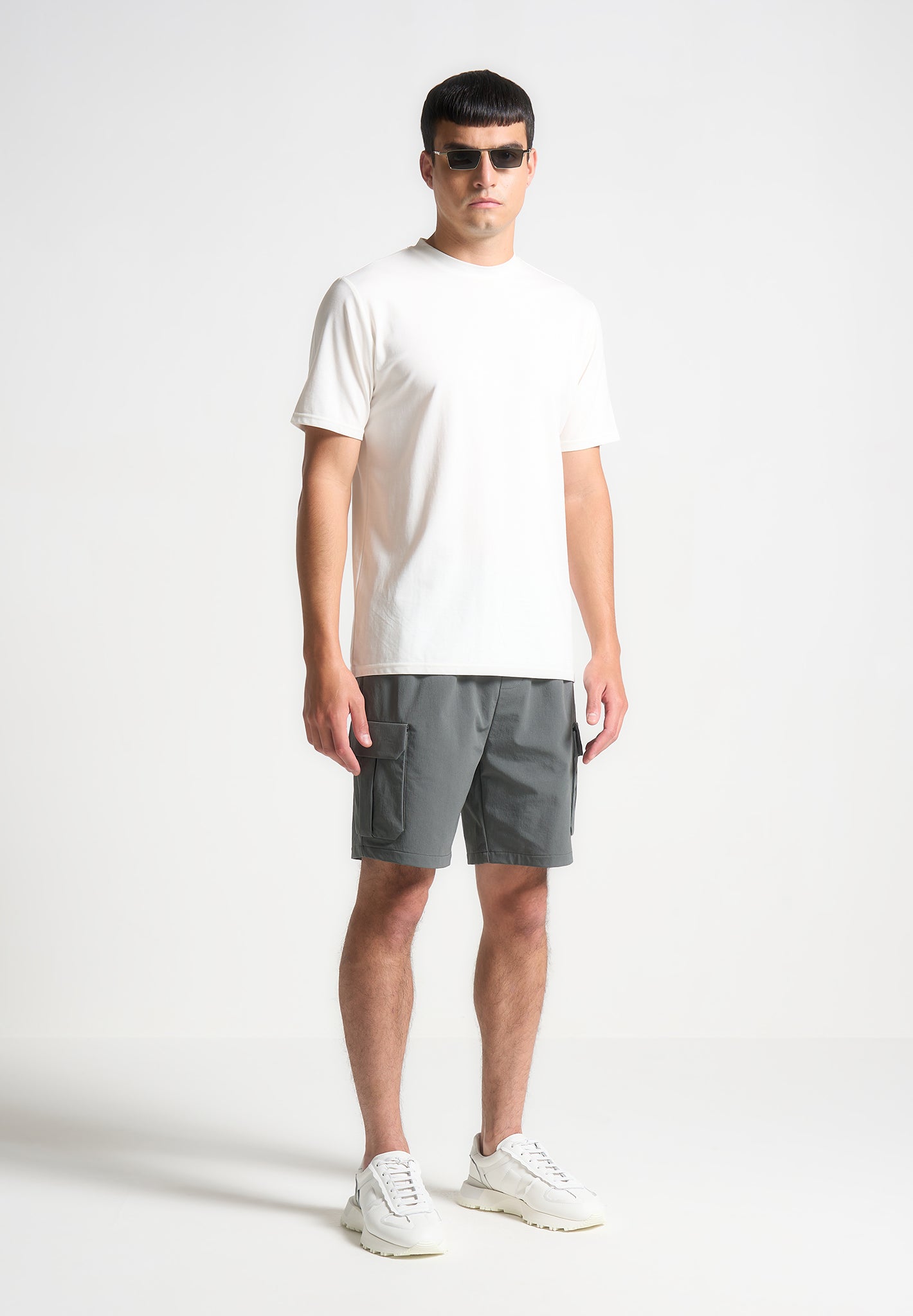 technical-cargo-shorts-charcoal-grey