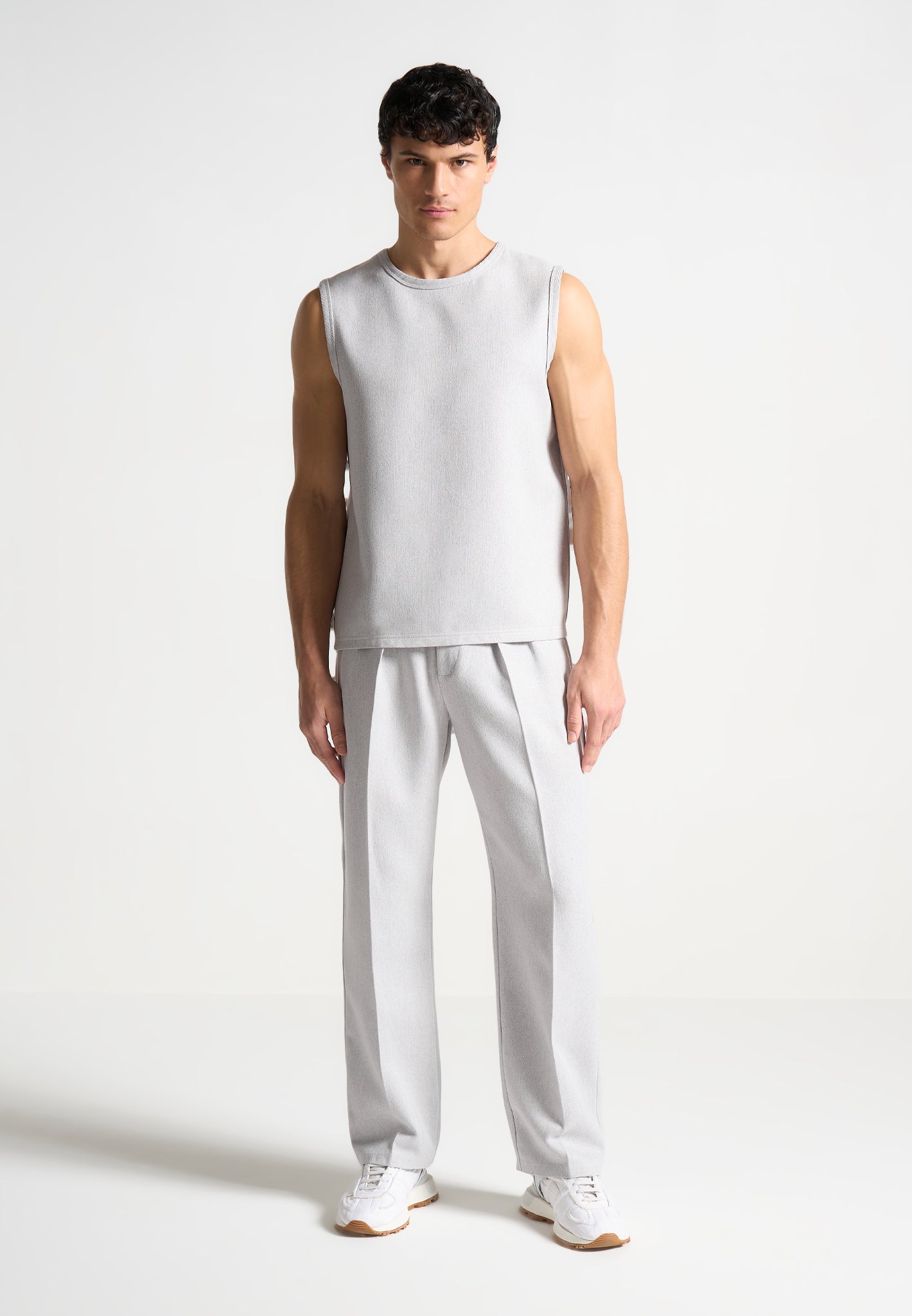 relaxed-fit-textured-pleated-tailored-trousers-grey