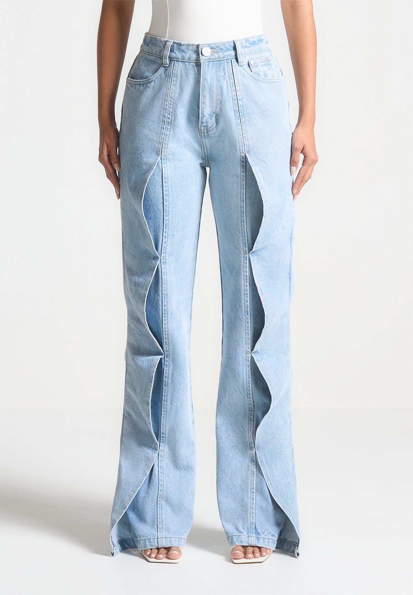 mae-wave-detail-straight-leg-jeans-light-blue