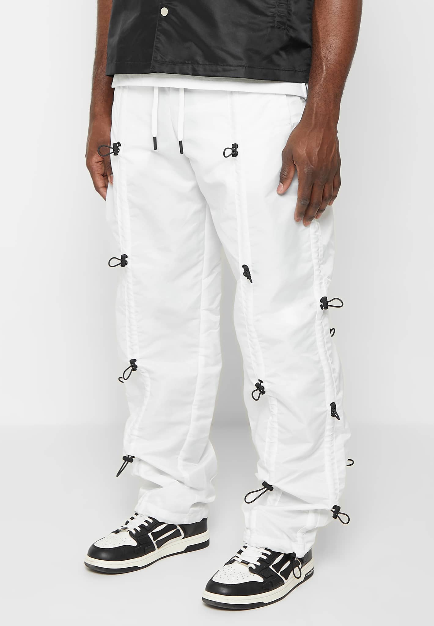 Aggregate more than 66 bungee cord pants latest in.eteachers