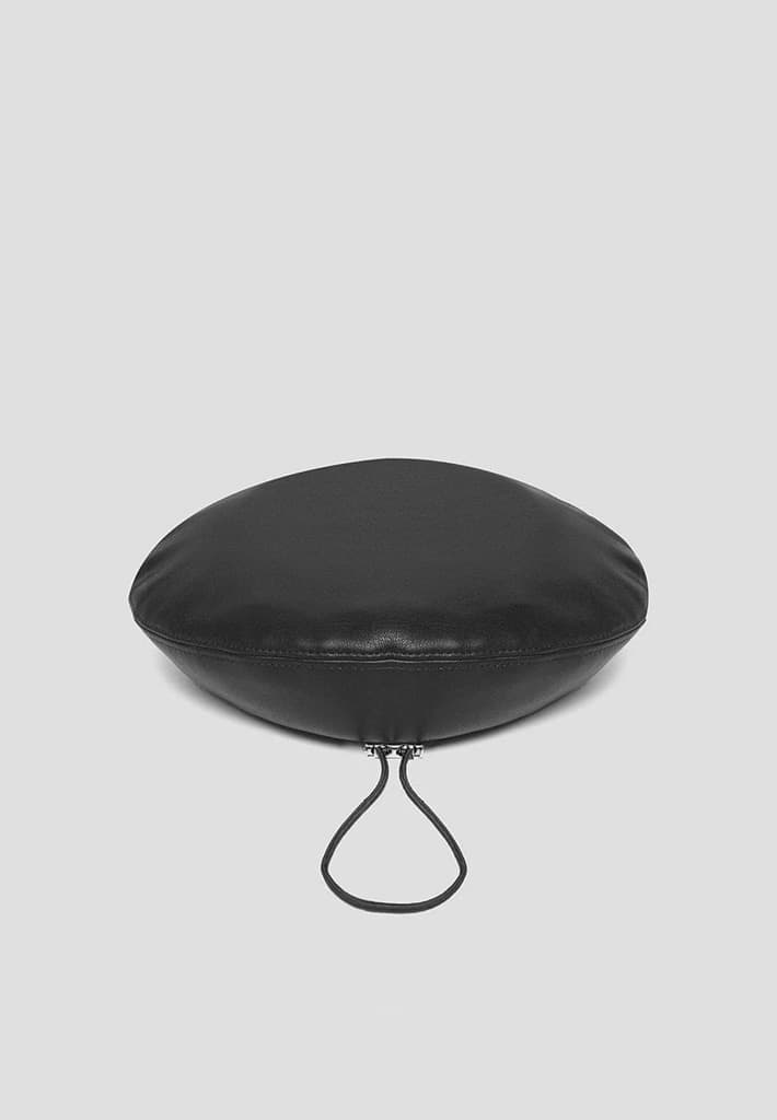 vegan-leather-beret-black