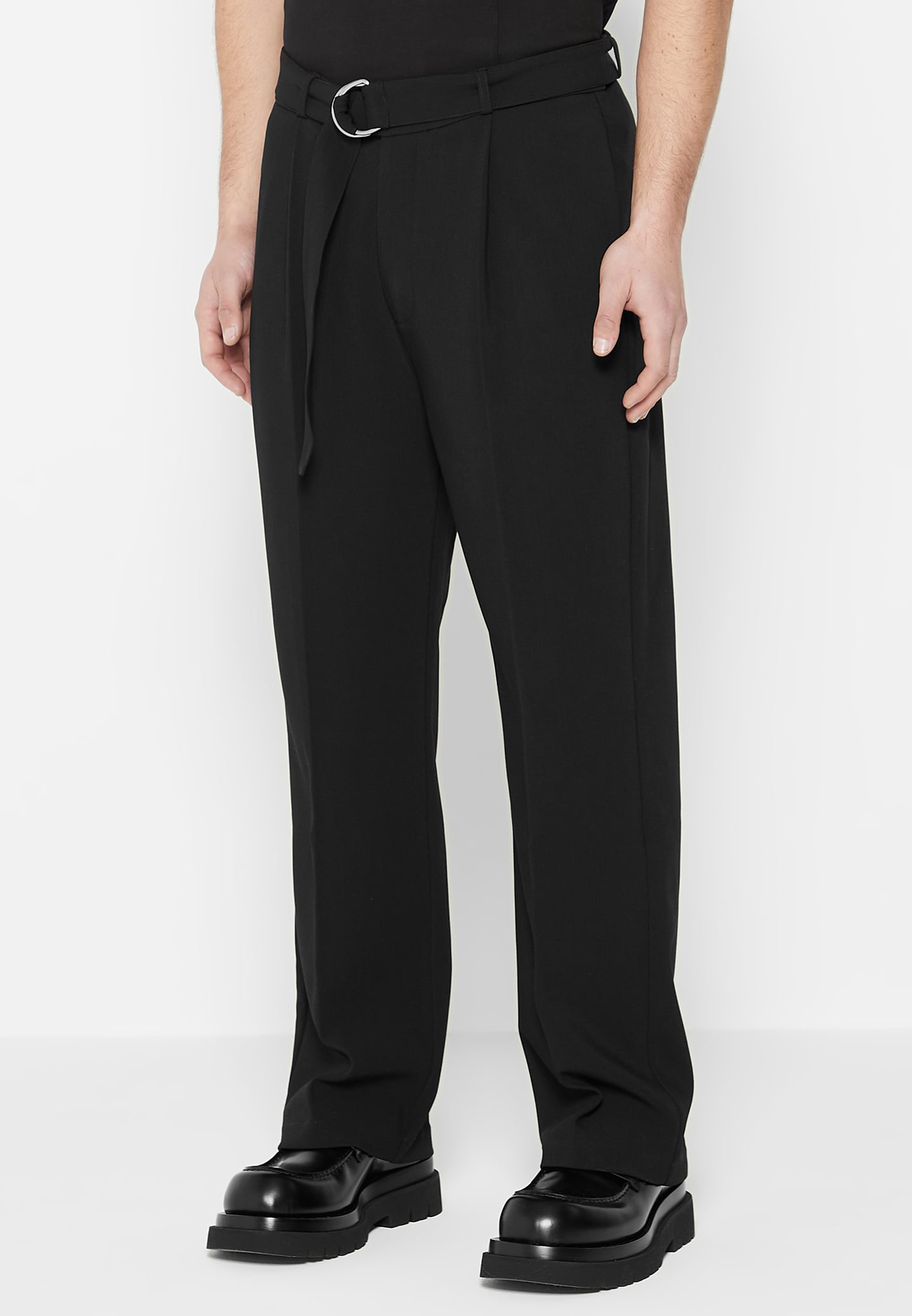 belted-trousers-with-pleat-black