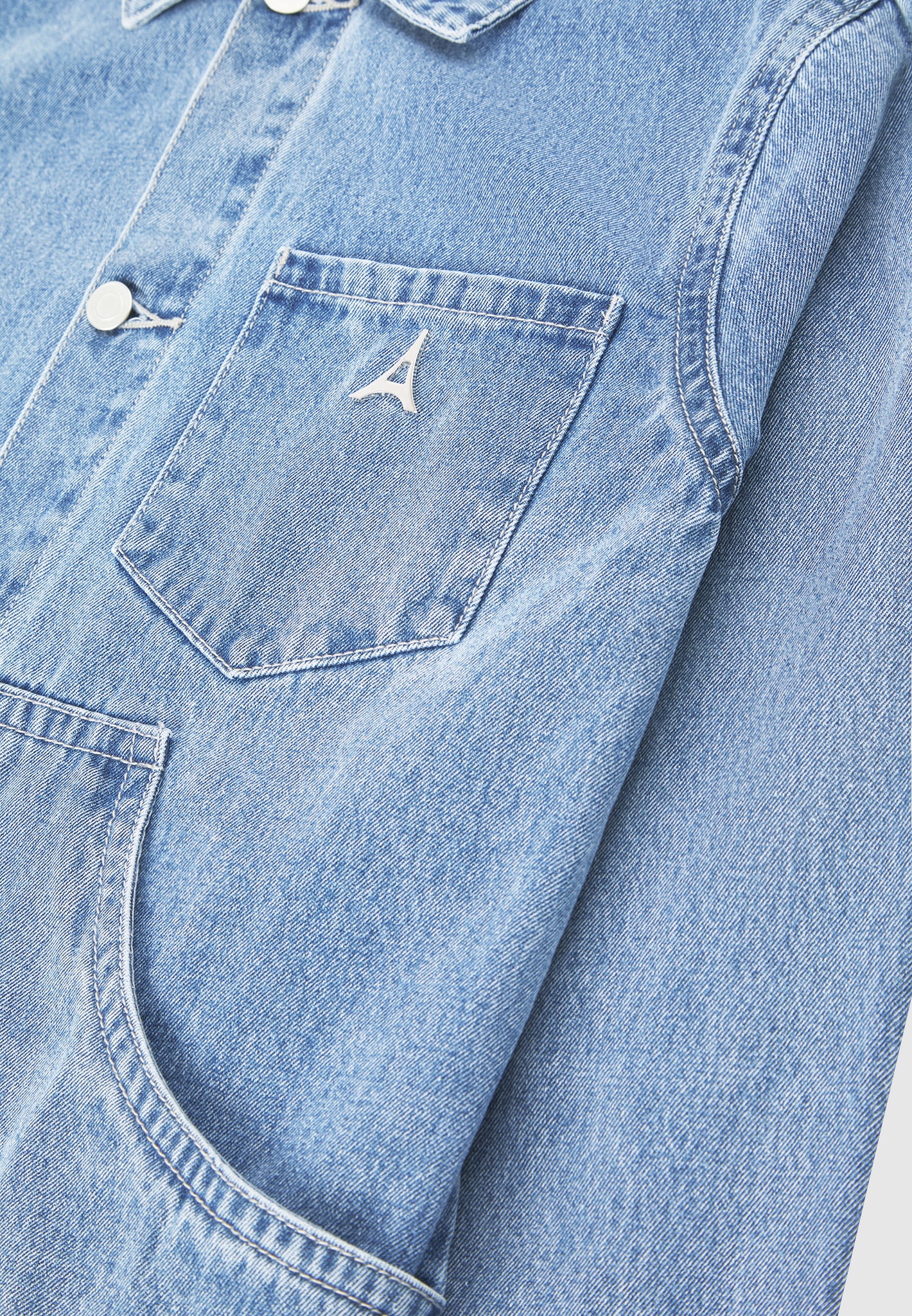 carpenter-denim-jacket-mid-blue