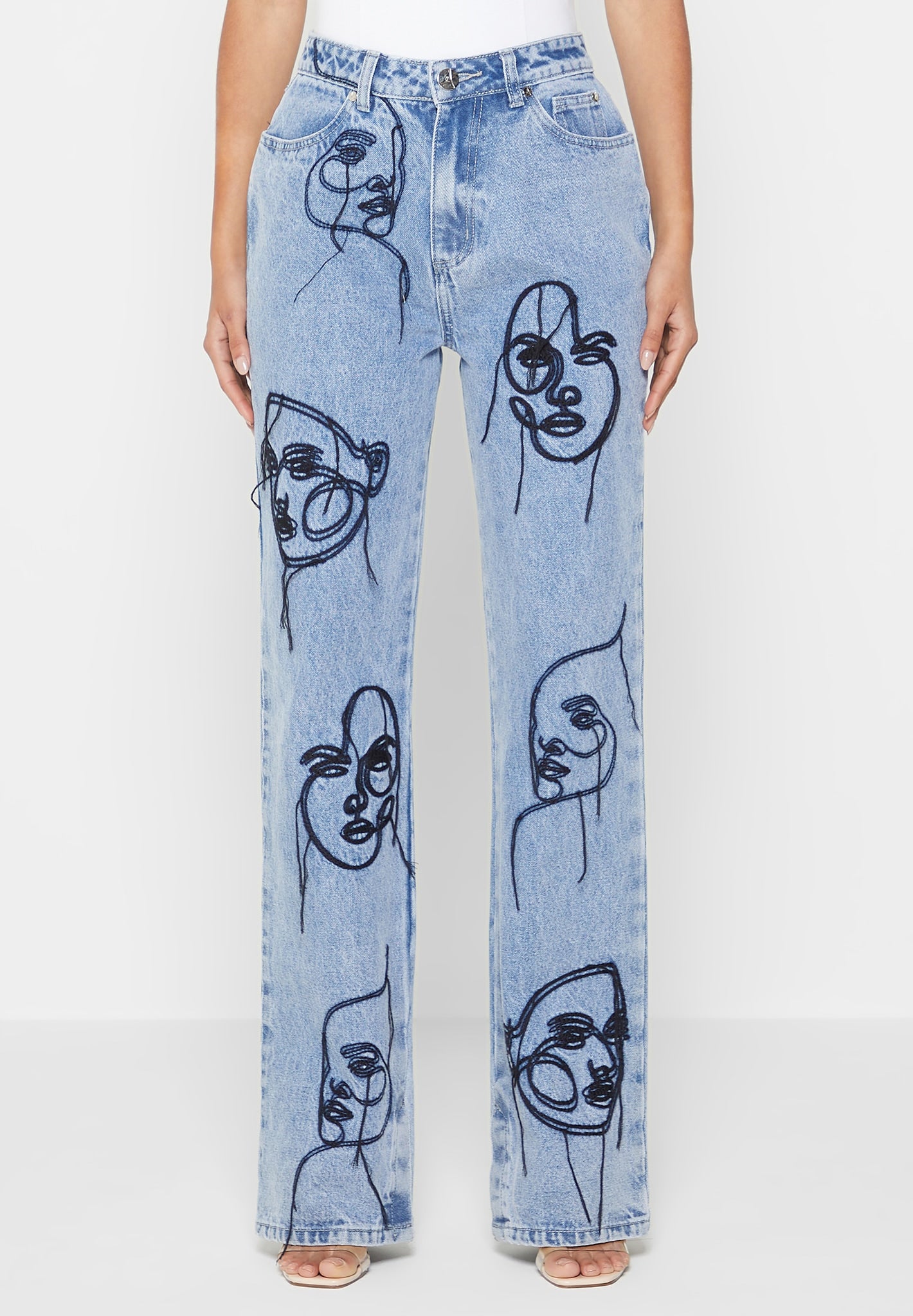 line-art-boyfriend-jeans-mid-blue