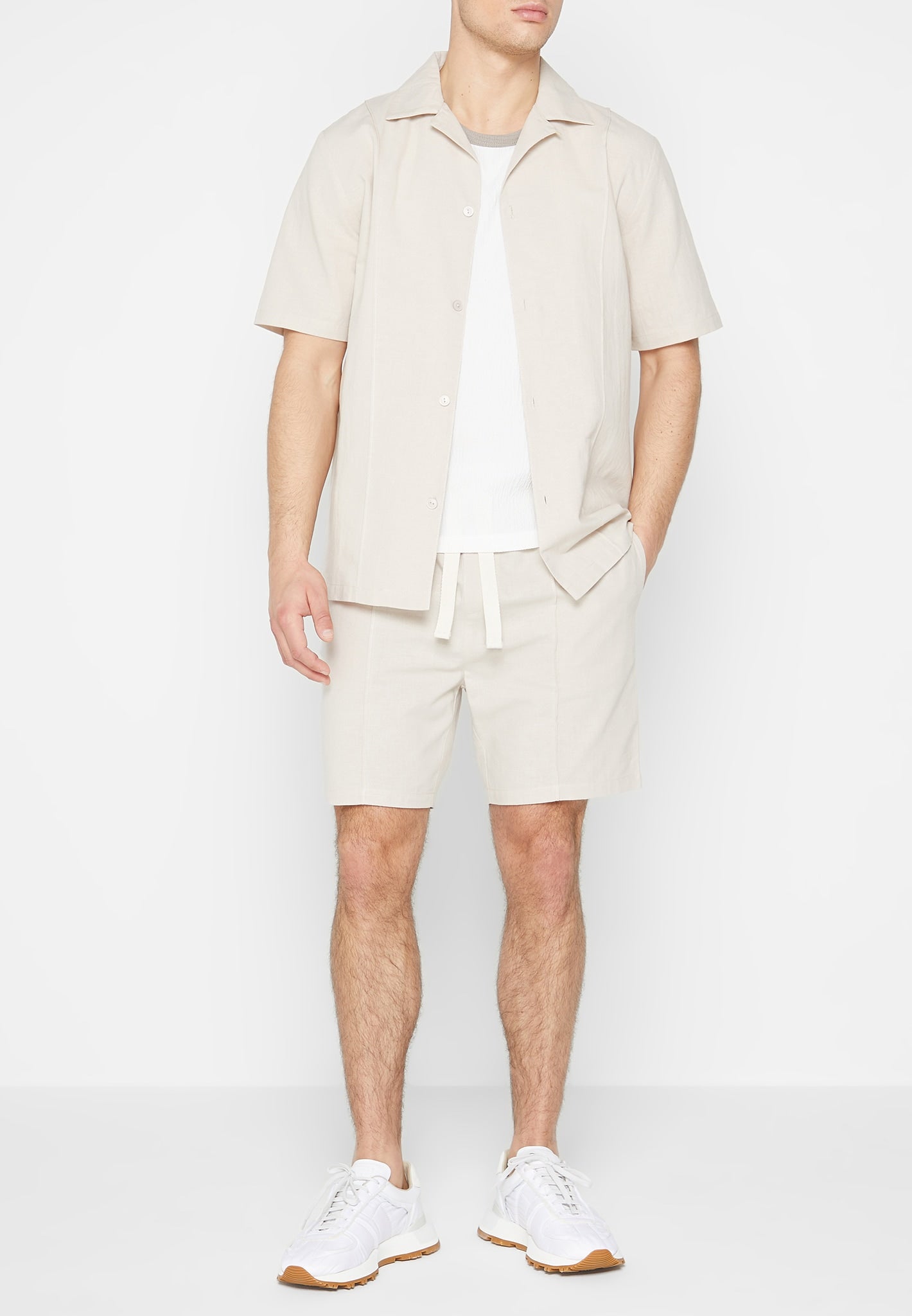 linen-pintuck-shorts-beige