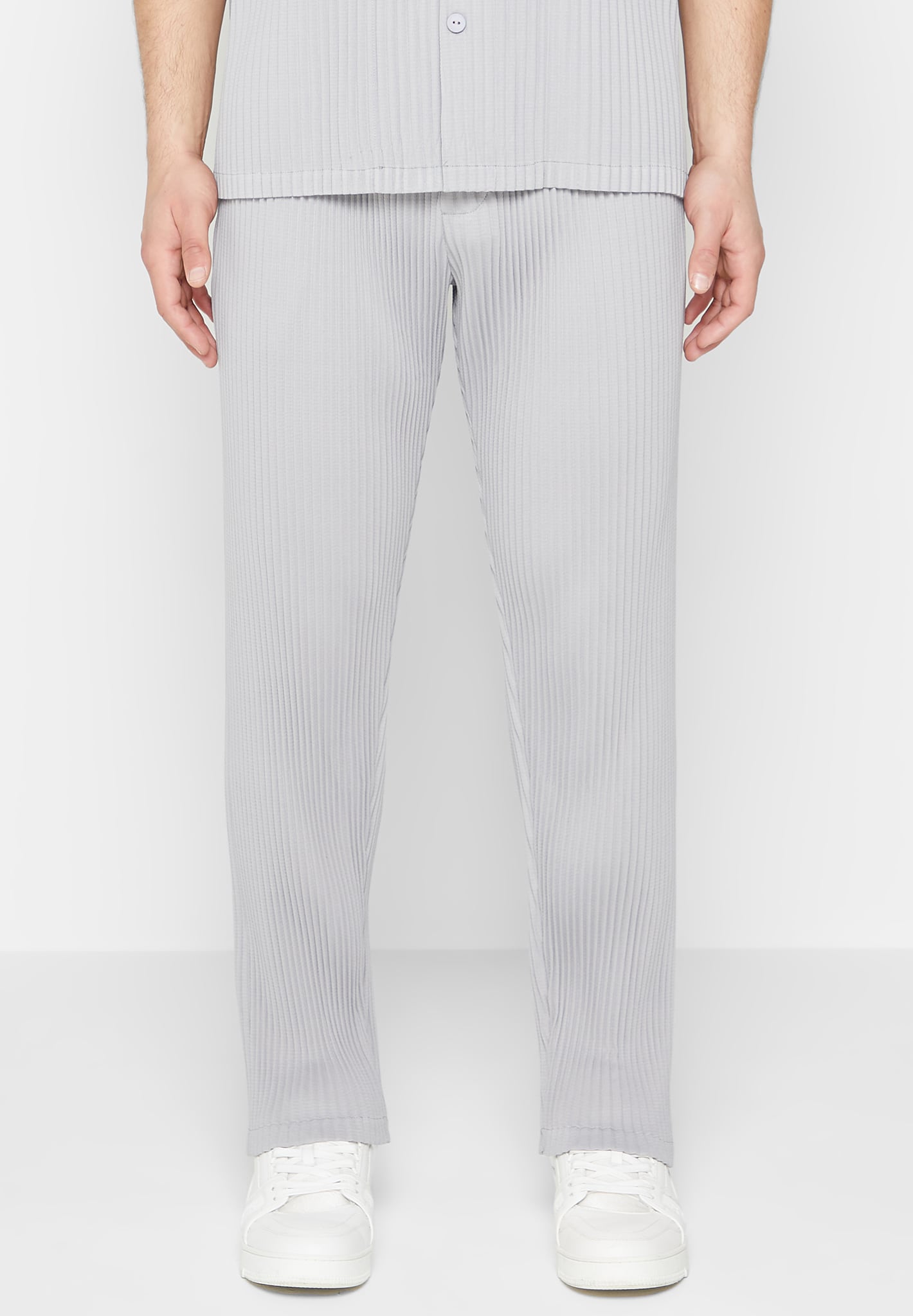 pleated-trousers-iced-grey
