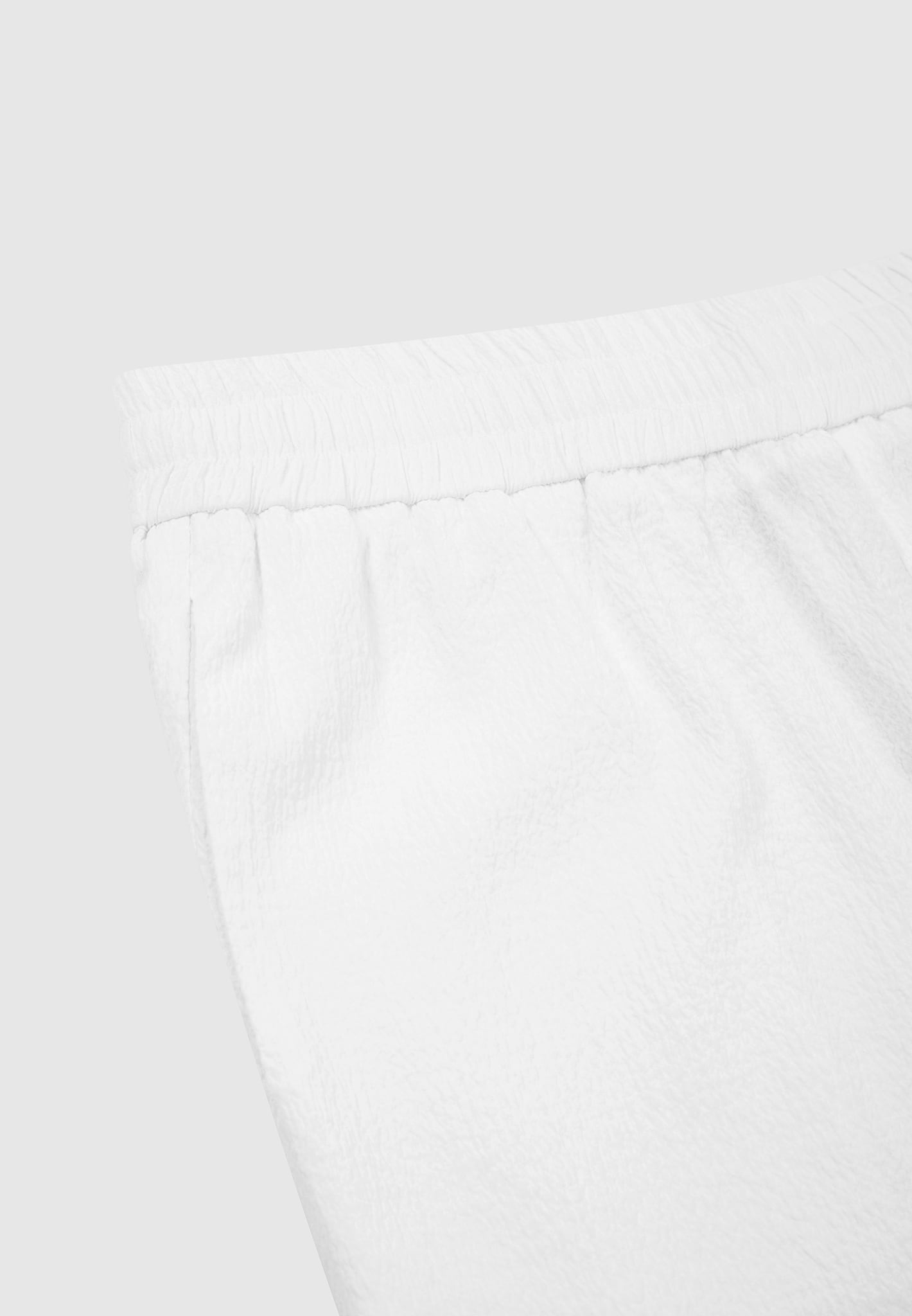 seersucker-shorts-white