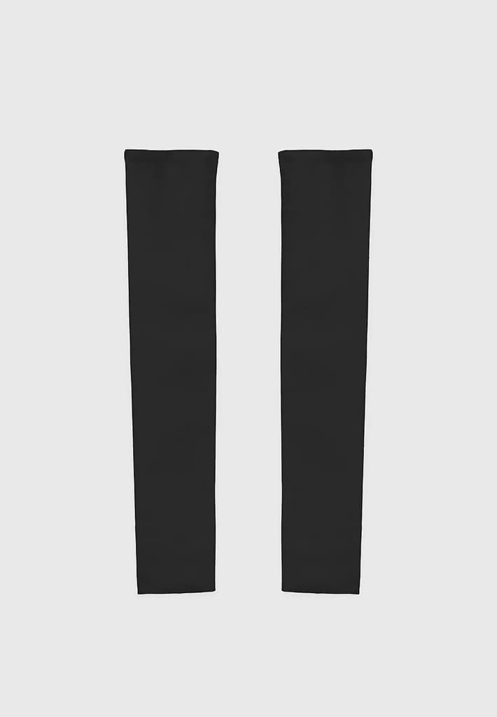 knitted-contour-dress-with-vegan-leather-sleeves-black