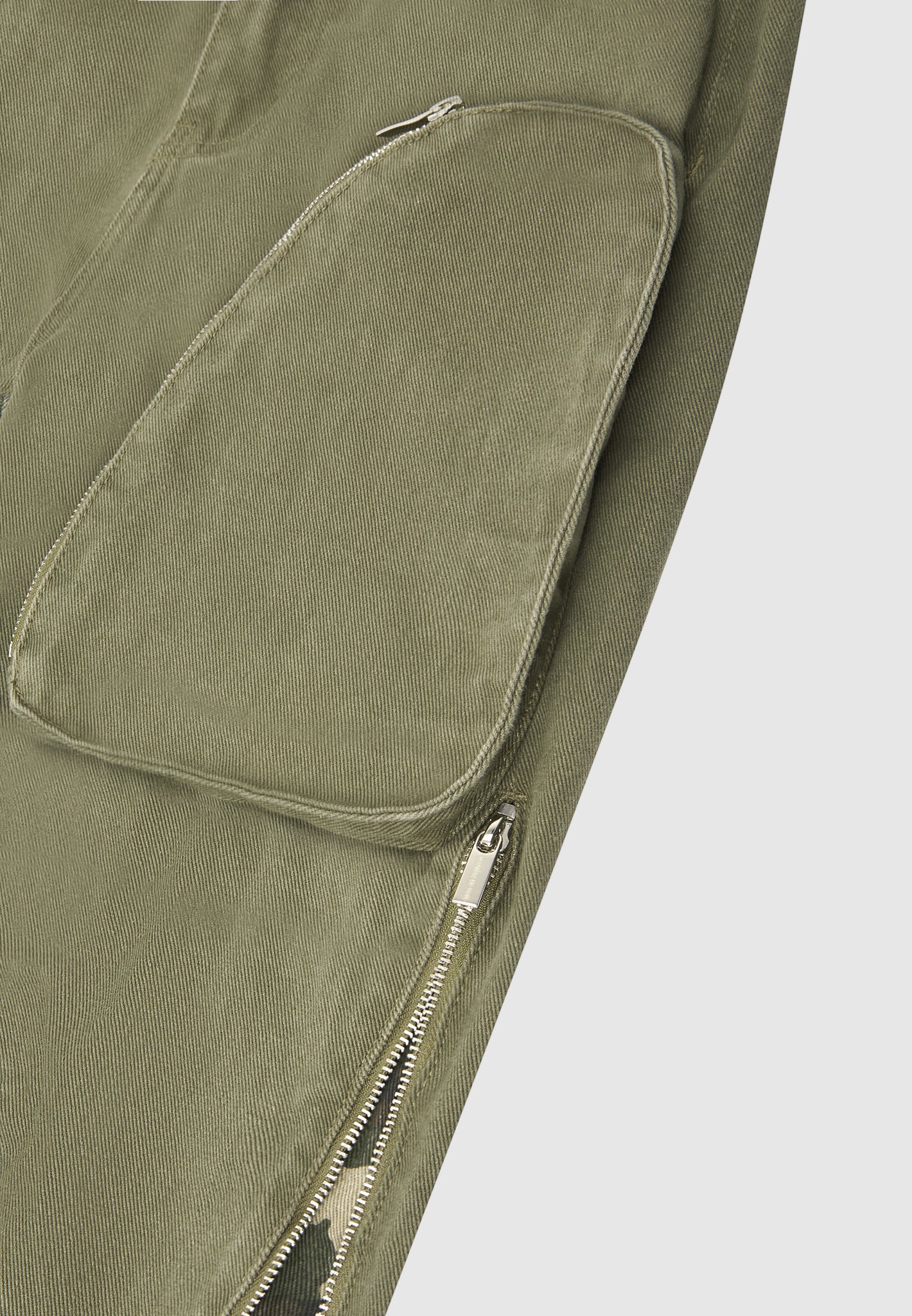 zip-detail-denim-cargo-pants-khaki-camo