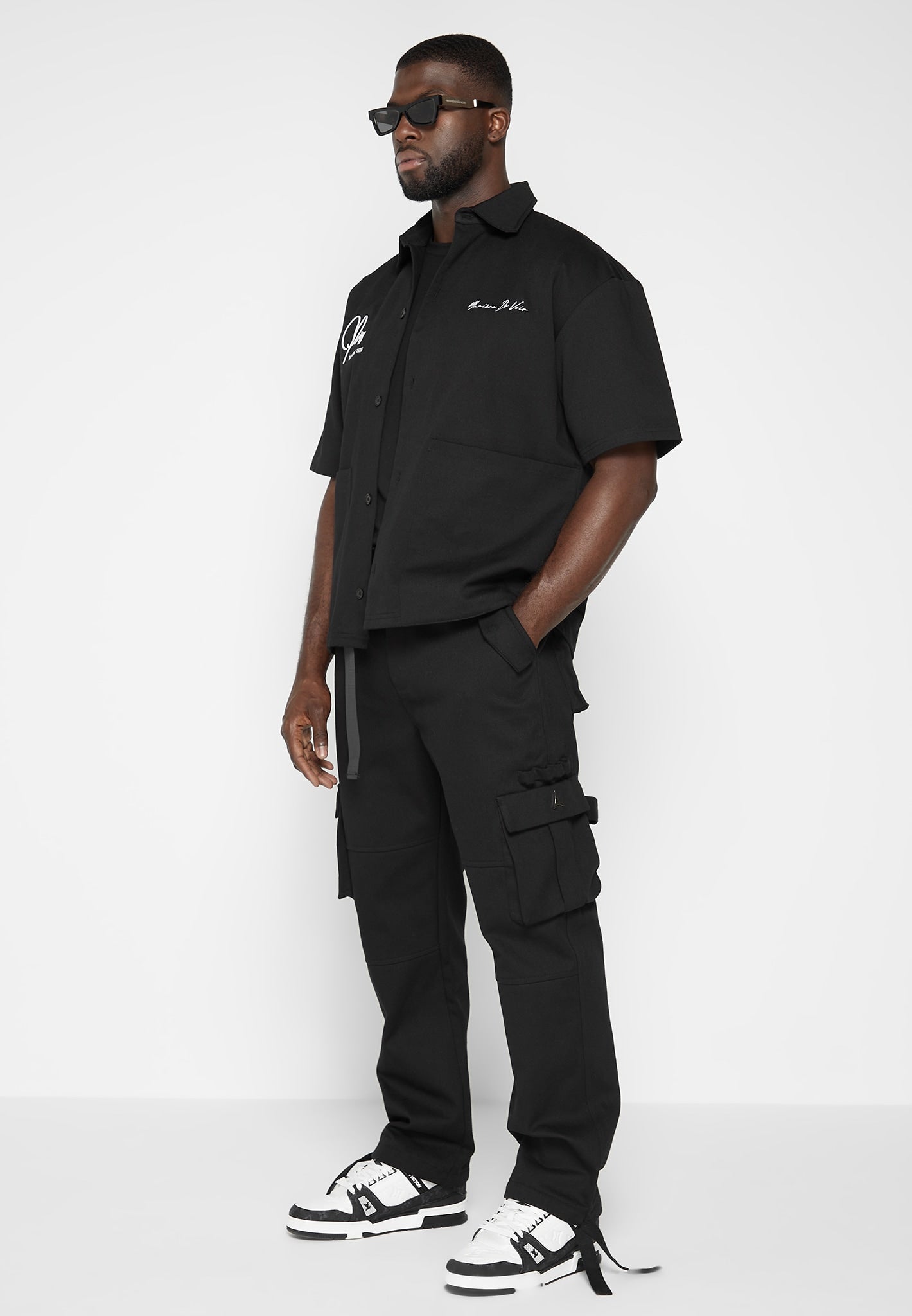Belted black cargo pants sale