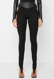 Cut-Out O-Ring Leggings  - Black