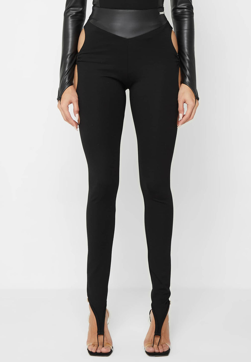 cut-out-o-ring-leggings-black
