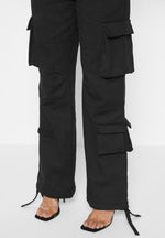 mid-rise-cargo-pants-black