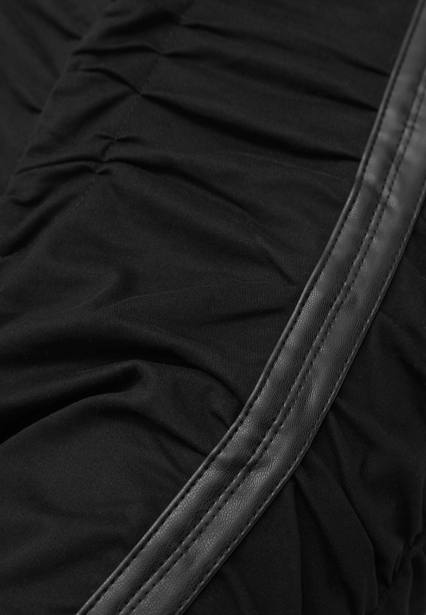 ruched-trousers-with-knee-patch-black